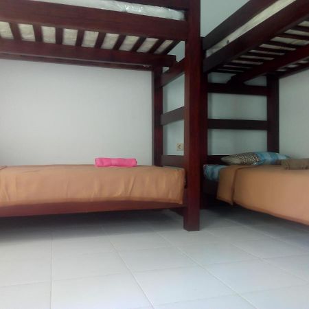 Ariata Arya Hostel Kuta  Kültér fotó