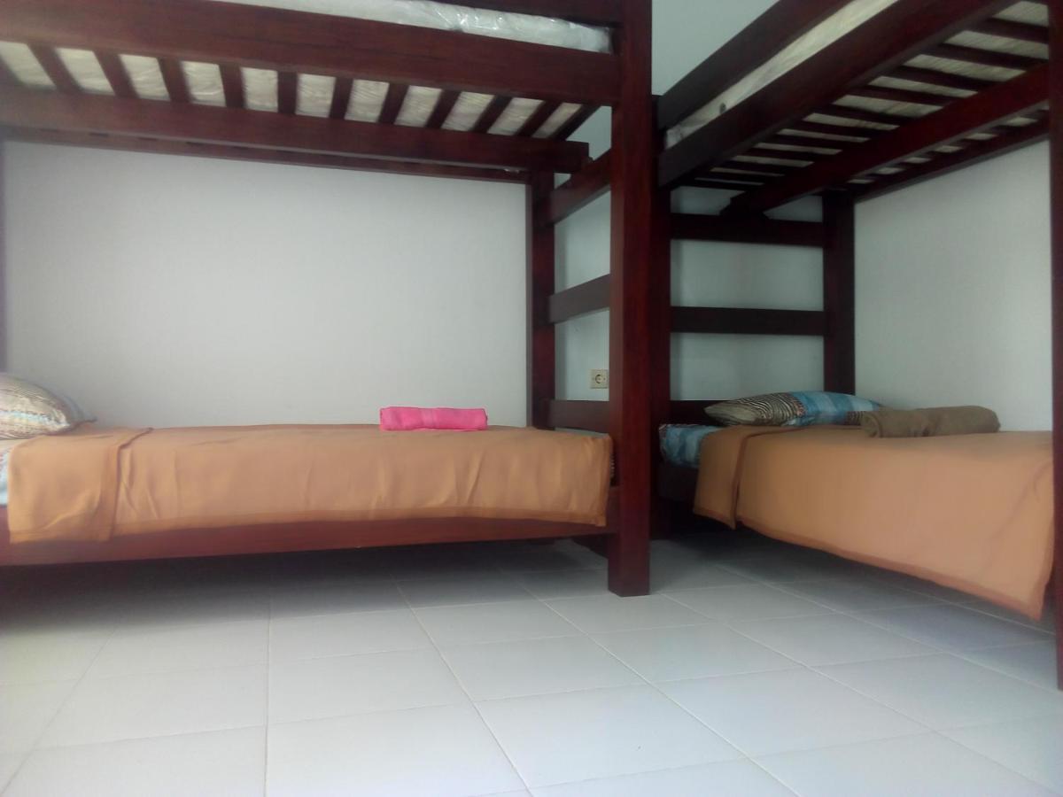 Ariata Arya Hostel Kuta  Kültér fotó