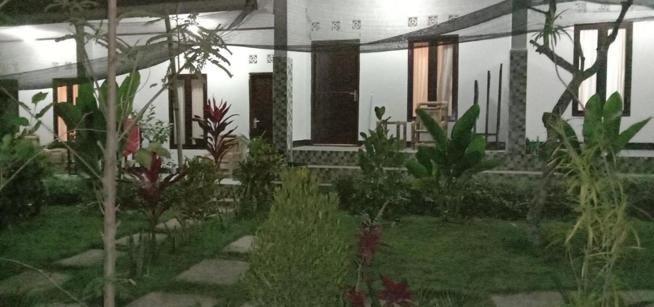 Ariata Arya Hostel Kuta  Kültér fotó